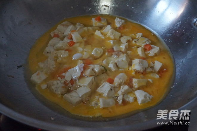 鸡刨豆腐怎么炒