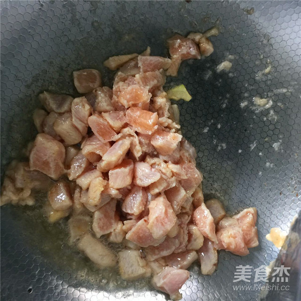 美味酱爆鸡丁怎么炖