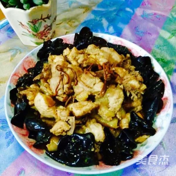 云耳焖鸡怎么煮