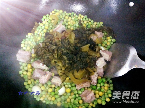 咸菜豌豆焖排骨怎么炖