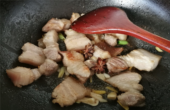 草菇烧肉怎么炖