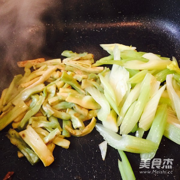 香芹鸡肉怎么煮