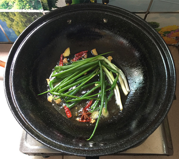 葱香豉油鸭腿怎么煮