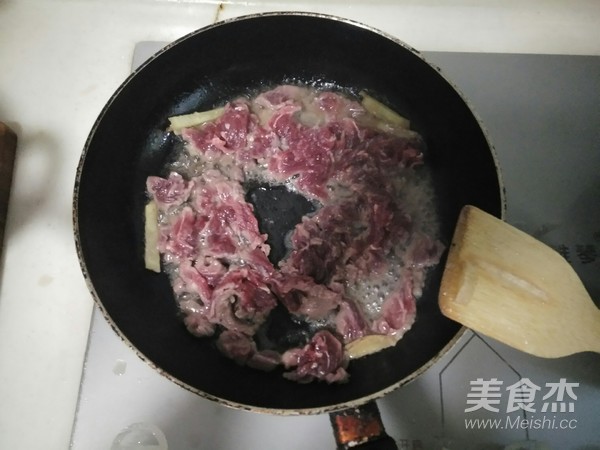 彩椒炒牛肉怎么吃