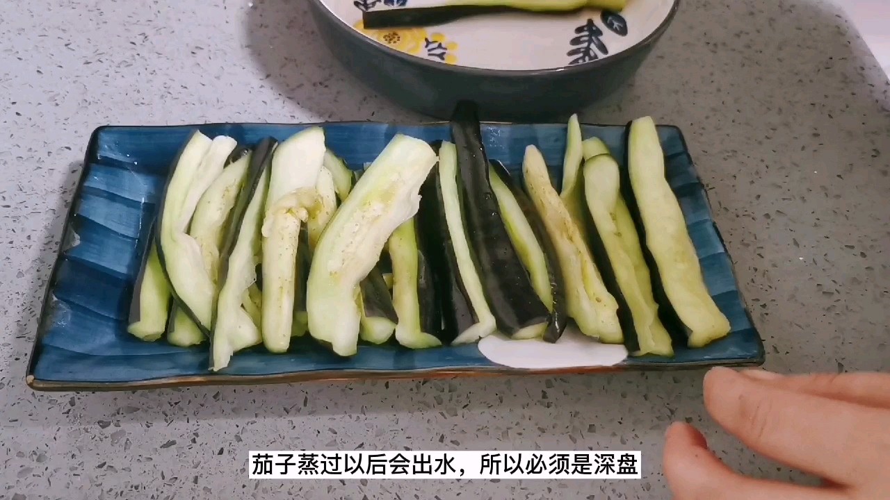 茄子不要油炸了，蒸着吃才更健康：肉沫蒸茄子怎么炖