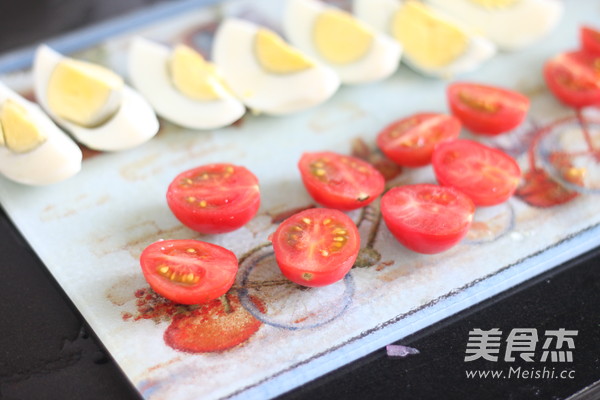 鸡蛋蔬菜沙拉怎么吃