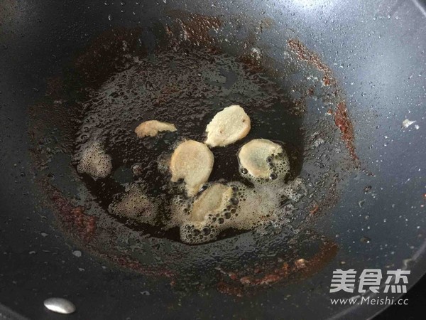 双汁油焖大虾怎么吃