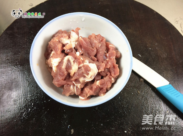 土豆胡萝卜丝炒肉的家常做法