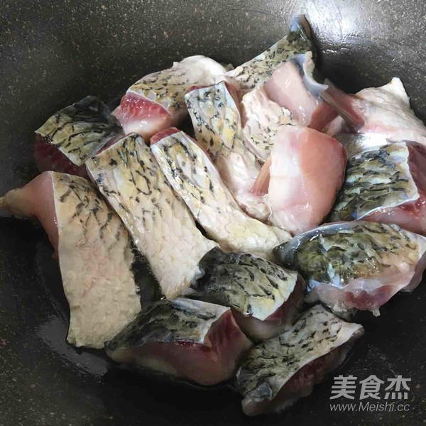 红烧青豆鱼块怎么炒