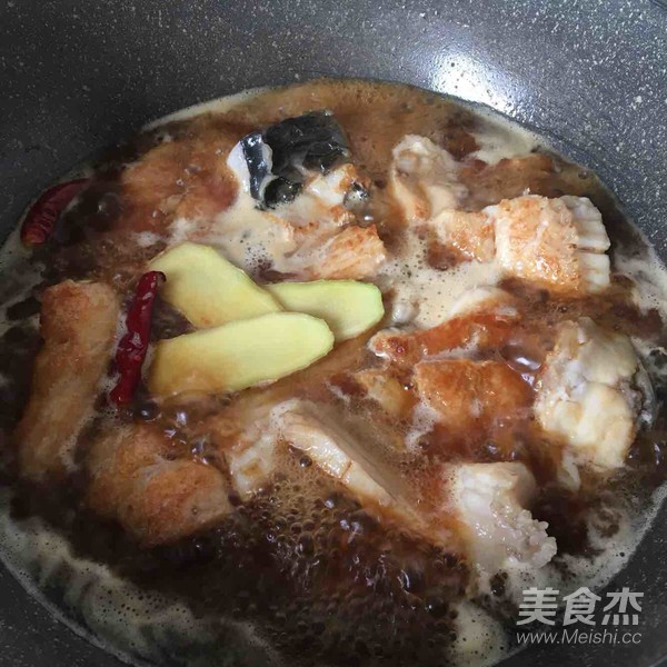 红烧青豆鱼块怎么炖