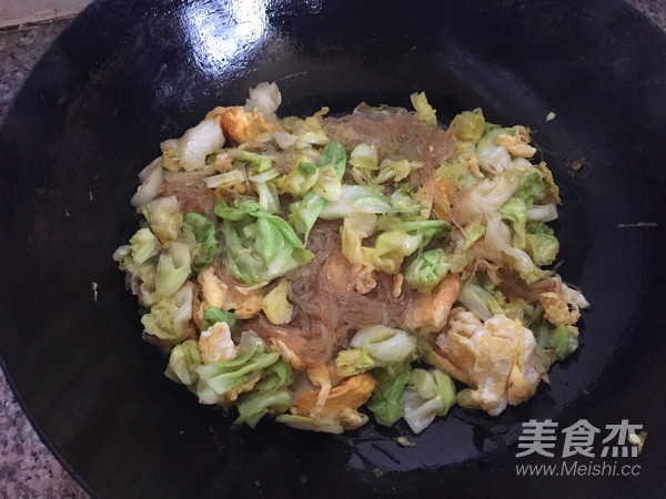 粉丝包菜炒鸡蛋怎样炒