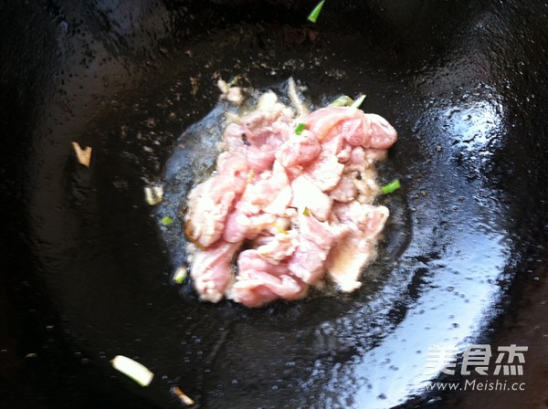 白菜豆腐炒肉怎么做