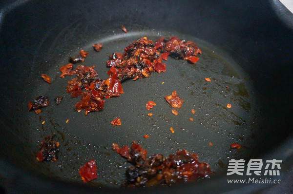 黑牛肝菌麻婆豆腐的简单做法