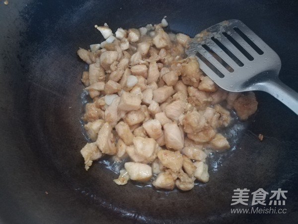 麻辣味宫保鸡丁怎么煮