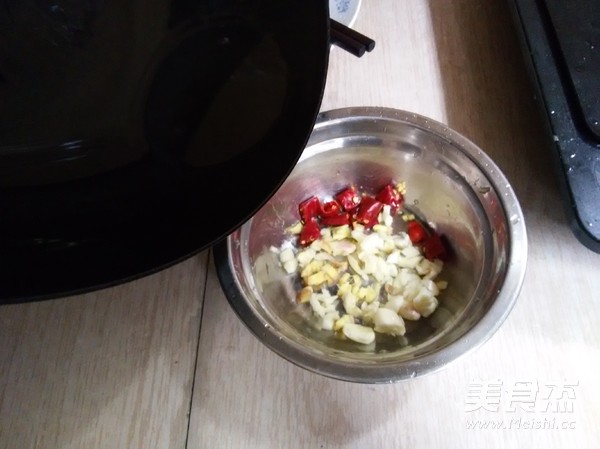 巧拌鱼香茄子怎么炒