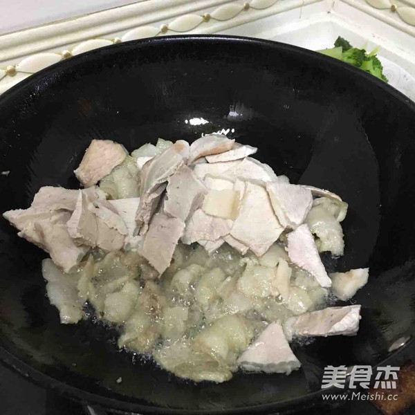 土豆莴笋回锅肉怎么炒