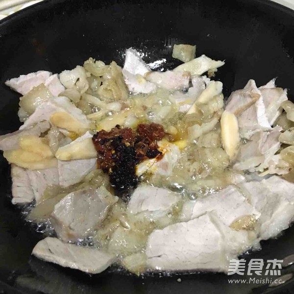 土豆莴笋回锅肉怎么炖