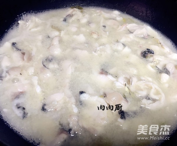 详解如何做一道正宗的重庆酸菜鱼之（鲜，香，辣，酸）肉肉厨的做法大全