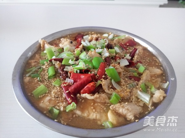 水煮肉片（鸡蛋底）怎么煸