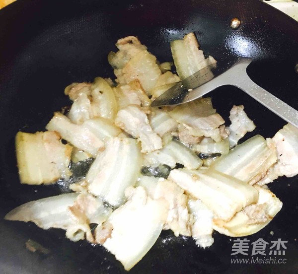 王家回锅肉的家常做法