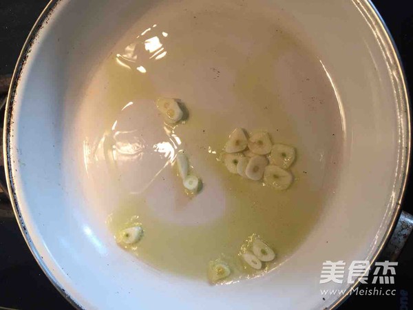 鱼香茄子饼怎么炖