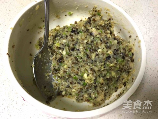 青萝卜丝鸡肉丸子汤的家常做法