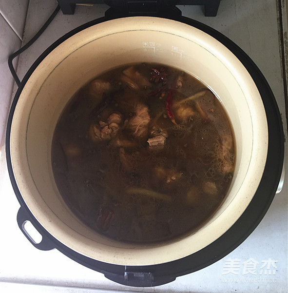 胡萝卜烧牛腩怎样做