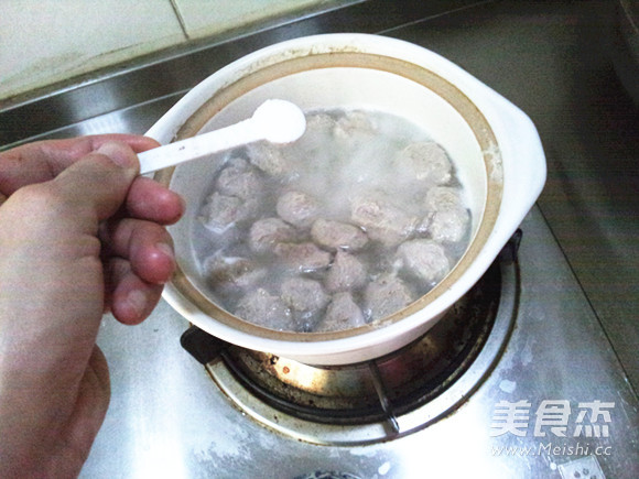 小白菜氽丸子怎么煸