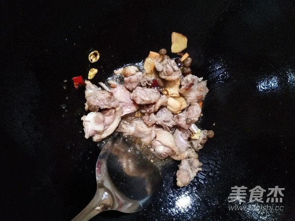 山药豆烧鸭翅怎么吃