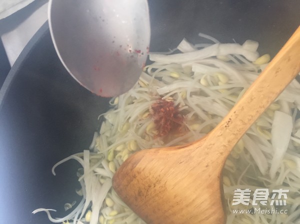 杏鲍菇炒豆芽的简单做法