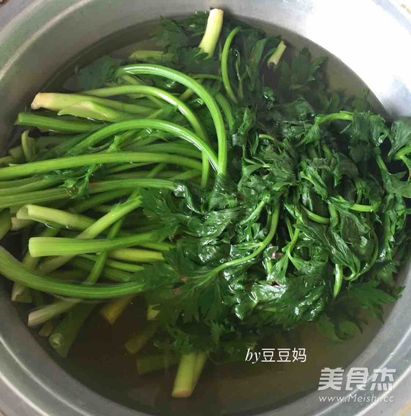 芹菜白菜饺子的做法大全