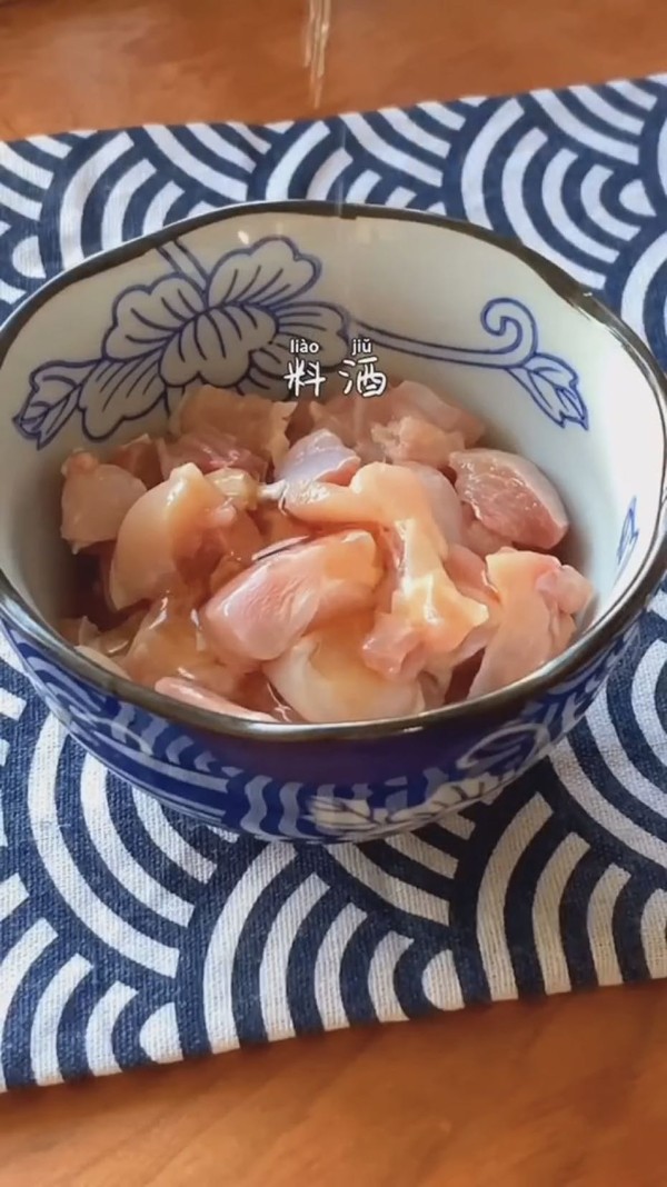 咖喱鸡肉饭怎么吃