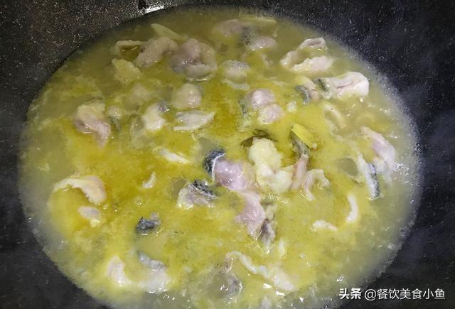 鱼骨汤,酸菜鱼鱼片要怎么上浆啊？