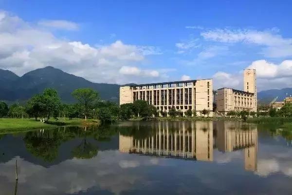 福建师范大学图书馆,福建最美高校图书馆……有你的母校吗？