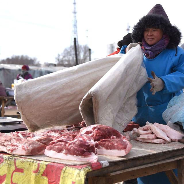 最新生猪新消息,猪价“躁动”，肉价再起波澜，元旦、春节毛猪及猪肉价格预警