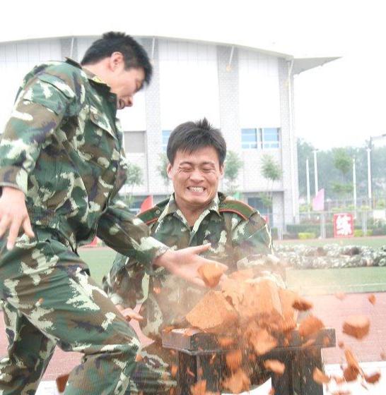 武警部队警官学院,我滴个乖乖！中国人民武装警察部队警官学院的待遇就业太赞了