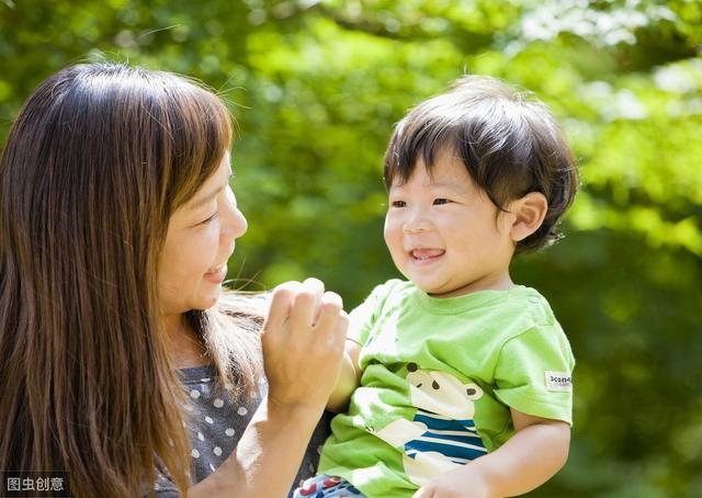 训练秒哭的办法,孩子不听话哭闹，用“计时隔离”法，比说“再这样我就生气”更好