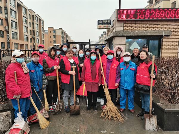 社区共建日活动,天朗社区开展主题党日活动 联合共建单位清理公共区域垃圾