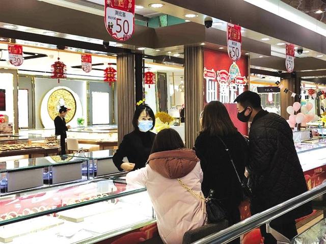 物美超市营业时间,晚报记者新春探店 给你带来最全消费指南