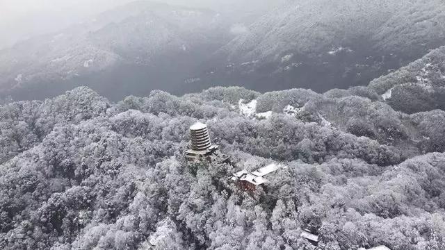 张雯杰,以都江堰-青城山题材那么多歌曲 你会几首 欢快飘逸新歌献给你