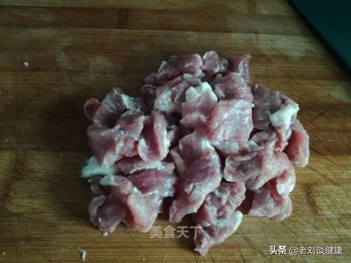 溜肉片,溜肉段为什么一挂汁就软？