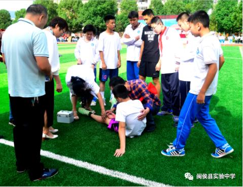 初中运动会田径,逐鹿青春，驰骋赛场——闽侯县实验中学校田径运动会专题报道