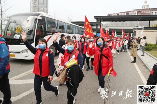 最美樱花在武汉,刚刚，武汉这场樱花之约冲上热搜