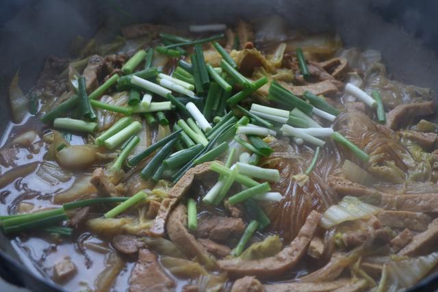 全家吃的美食,适合在家吃的懒人菜，连吃7天都不腻，有肉有菜，一锅够全家吃