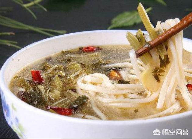 小伙奶茶里喝出蜘蛛引纠纷,你吃过的最恶心的食物是什么？