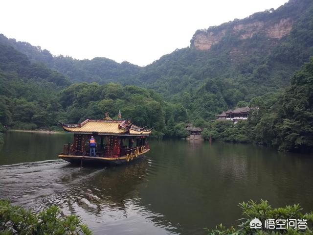 青城山在哪,青城山的前山和后山哪个值得去？