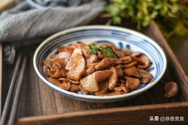 蘑菇炒肉的做法家常,圆菇炒肉好不好吃？怎么做？