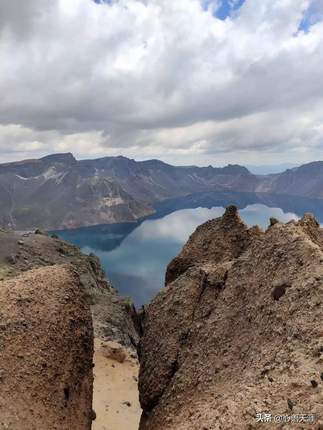 白山黑水指的是什么,长白山有哪些迷人的景色？