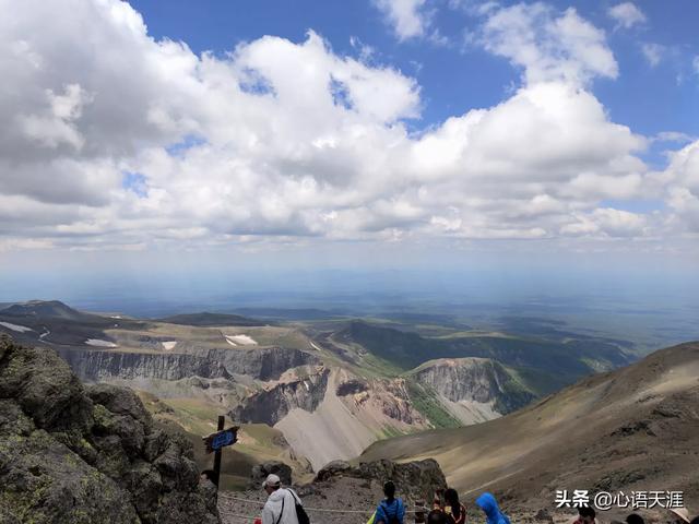 白山黑水指的是什么,长白山有哪些迷人的景色？