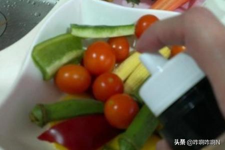 炸完东西的油应该怎么处理,炸完食物的剩油怎么处理？